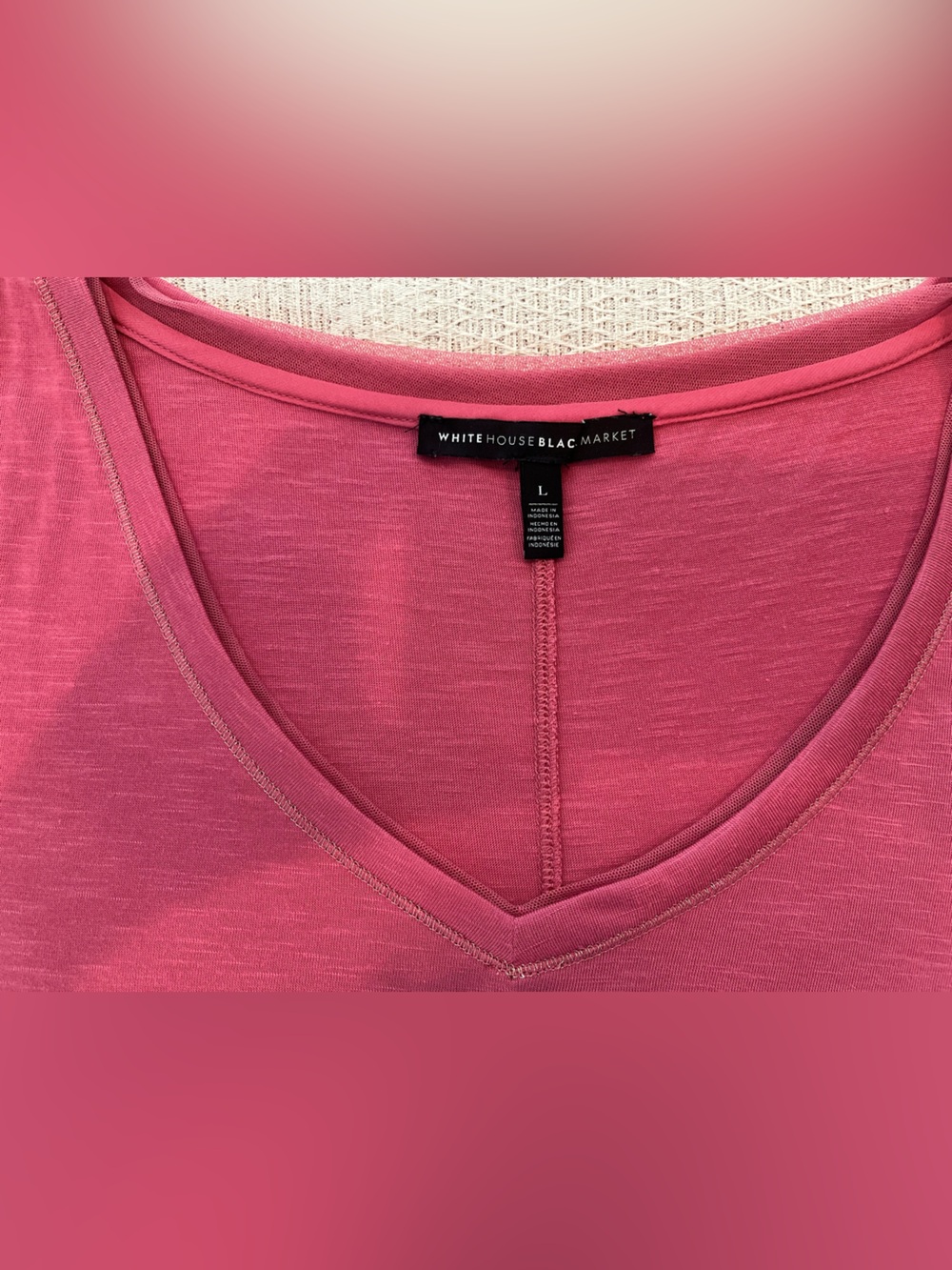 White House Black Market V-Neck Tee - Dusty Rose - Picture 3 of 6